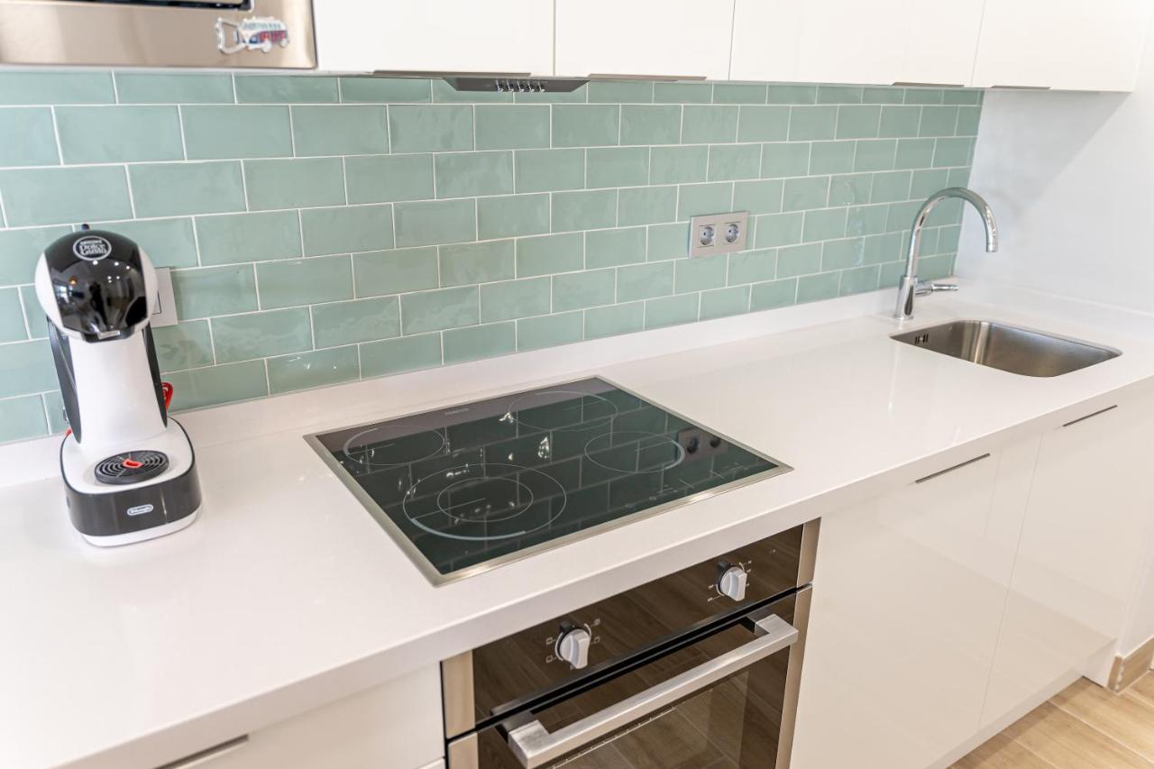 Brandnew Apartment By The Beach ماربيا المظهر الخارجي الصورة